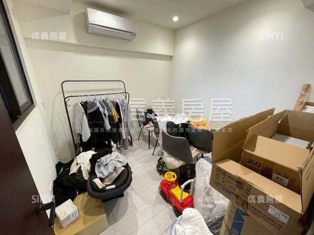 大里區百萬裝潢三房平車位房屋室內格局與周邊環境