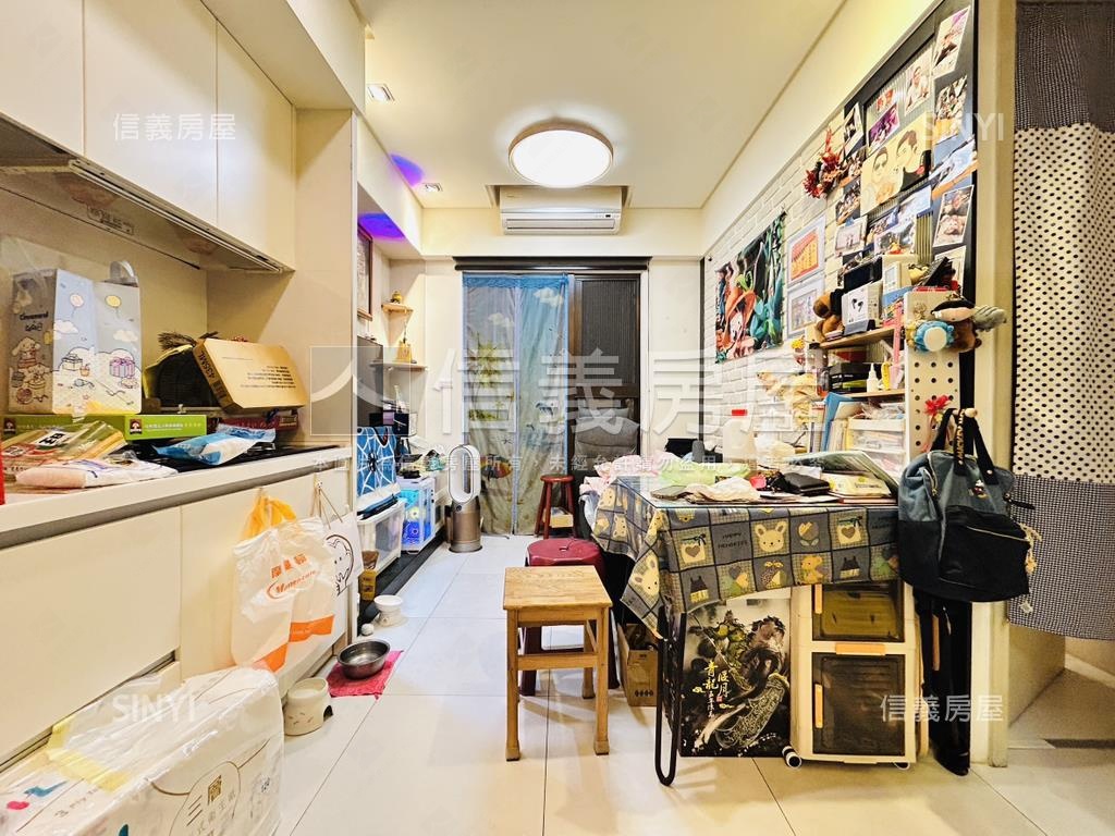 專任禮築臻藏兩房車位房屋室內格局與周邊環境