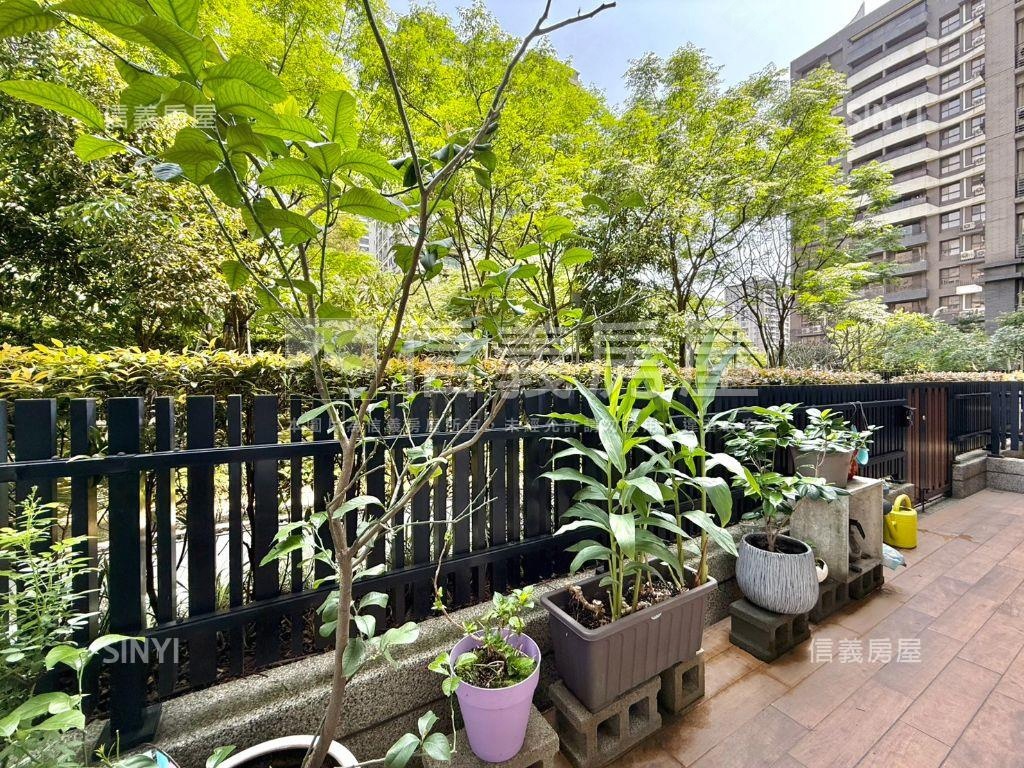 耘萃庭院樹景挑高兩房房屋室內格局與周邊環境