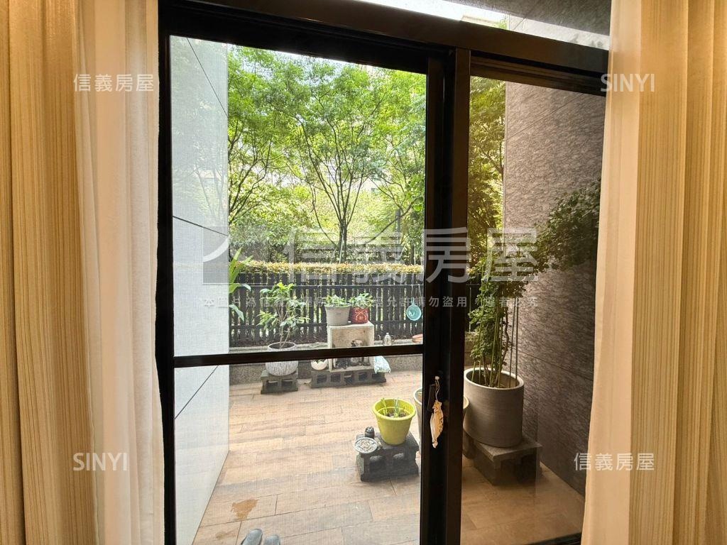 耘萃庭院樹景挑高兩房房屋室內格局與周邊環境