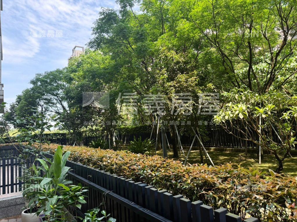耘萃庭院樹景挑高兩房房屋室內格局與周邊環境