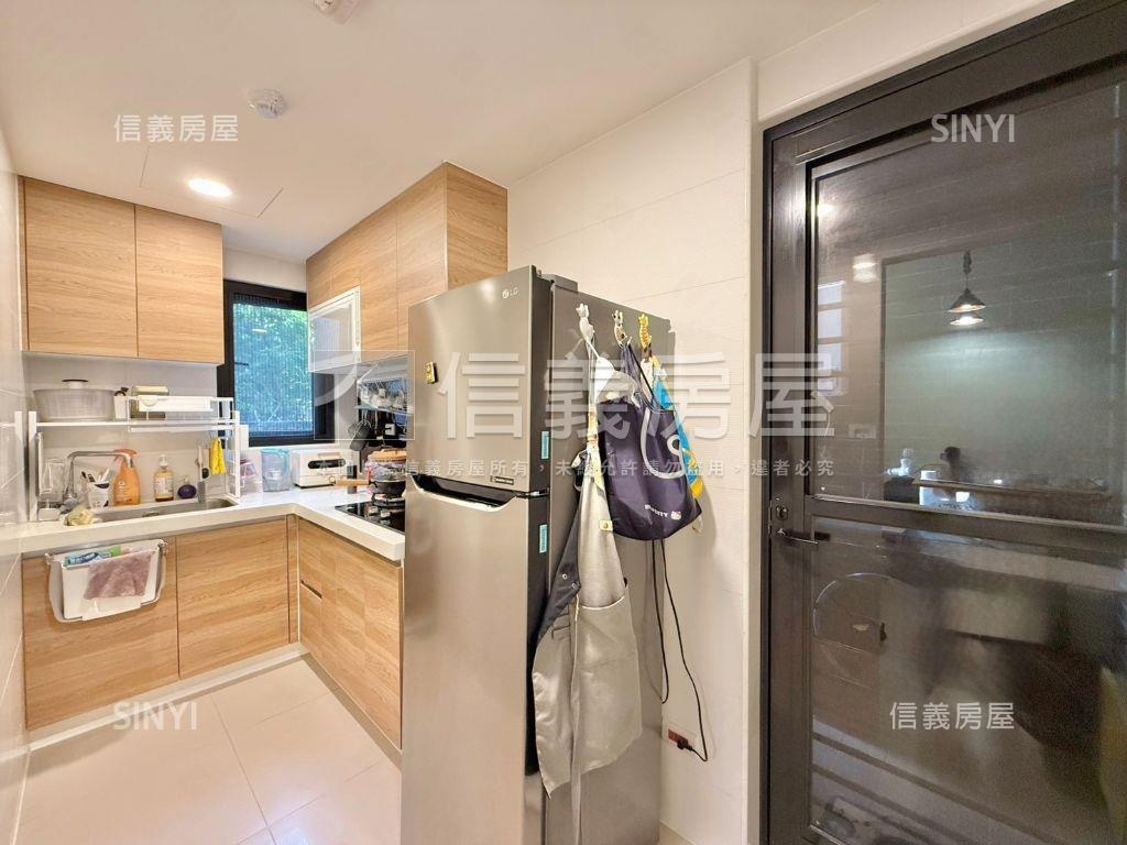 耘萃庭院樹景挑高兩房房屋室內格局與周邊環境