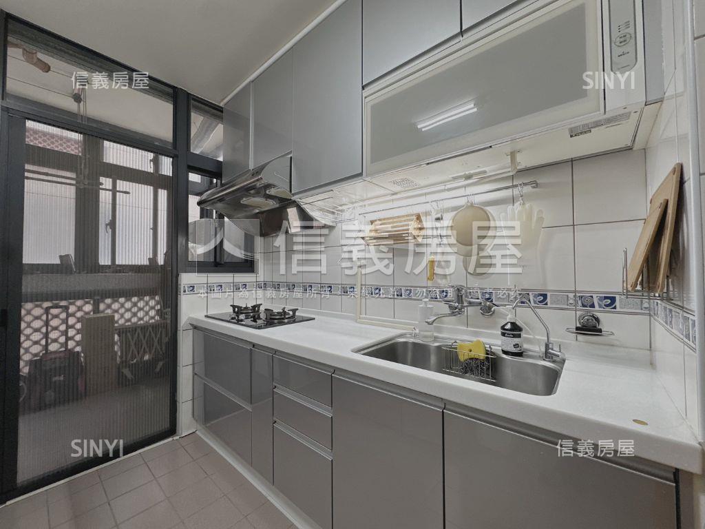 竹科精裝美三房平車房屋室內格局與周邊環境