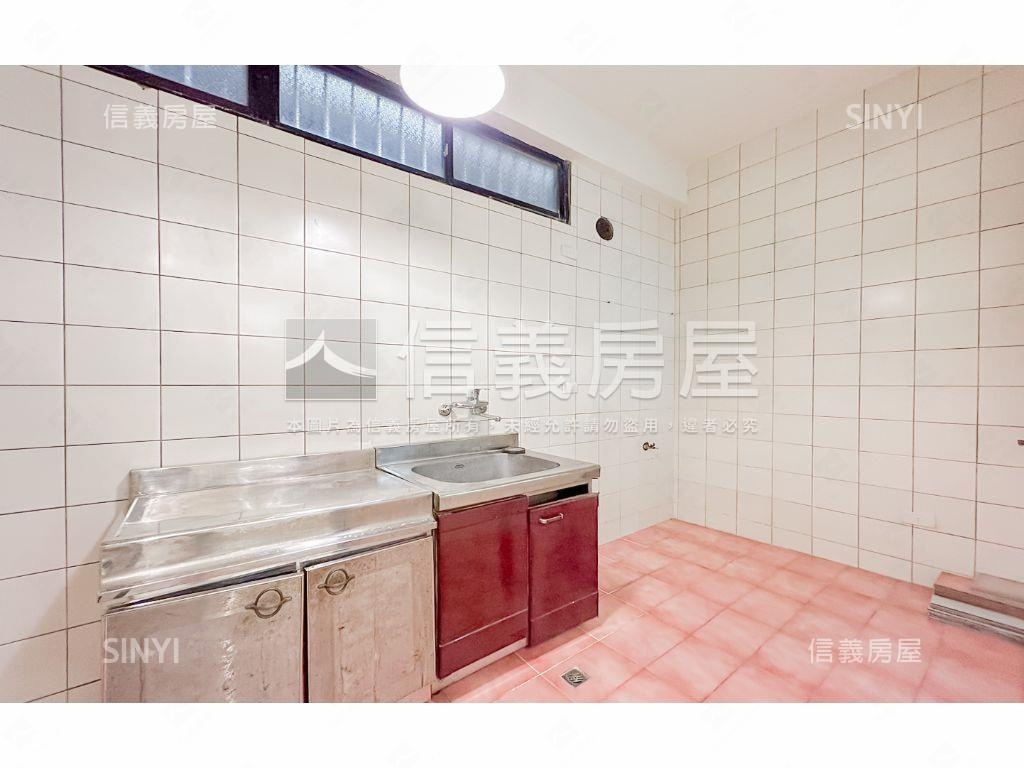 崇德商圈好停車美透天房屋室內格局與周邊環境