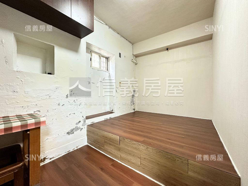 伊通街稀有釋出金店面房屋室內格局與周邊環境