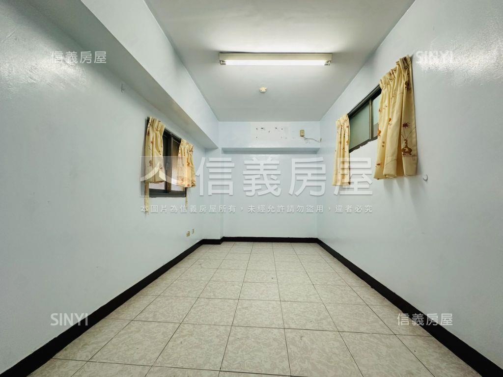 熱鬧東區精美４房房屋室內格局與周邊環境
