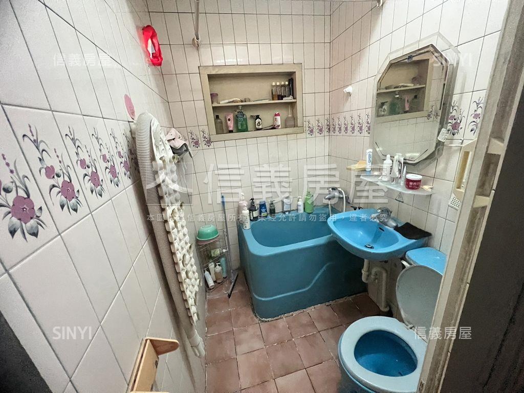 ㊣精誠邊間騎樓透天房屋室內格局與周邊環境