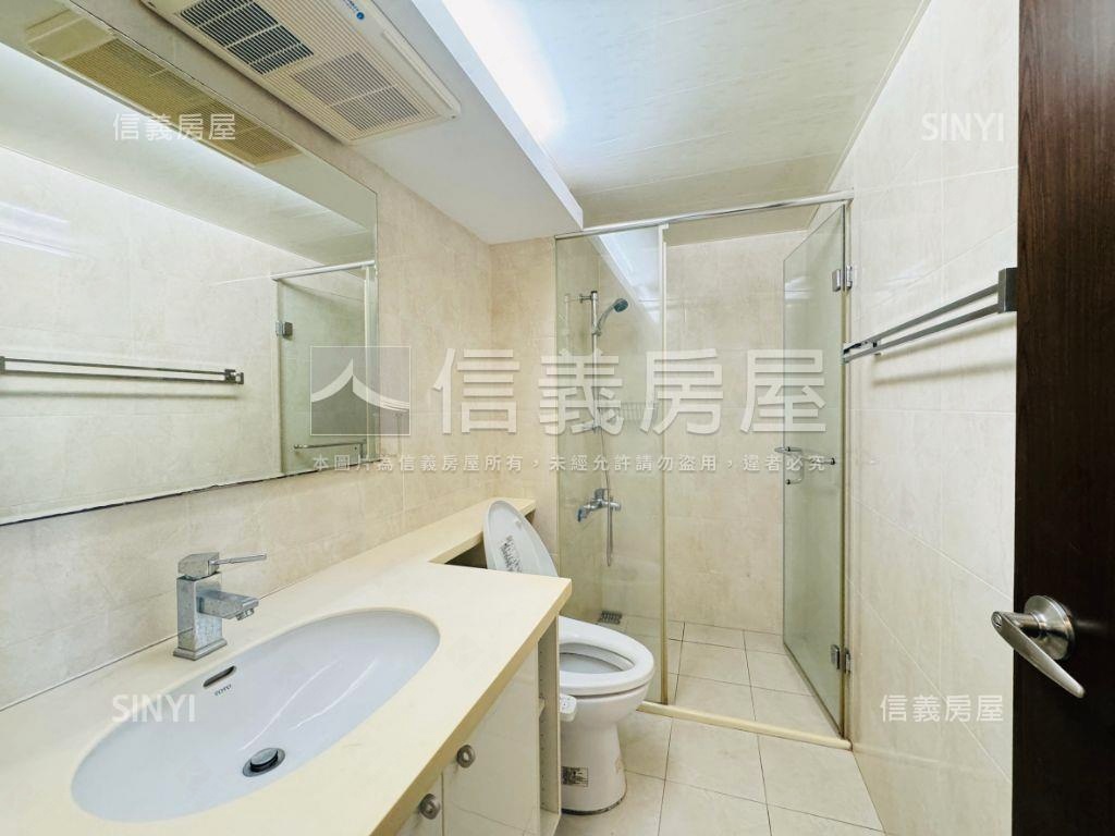 高樓溫馨璀璨高樓房屋室內格局與周邊環境