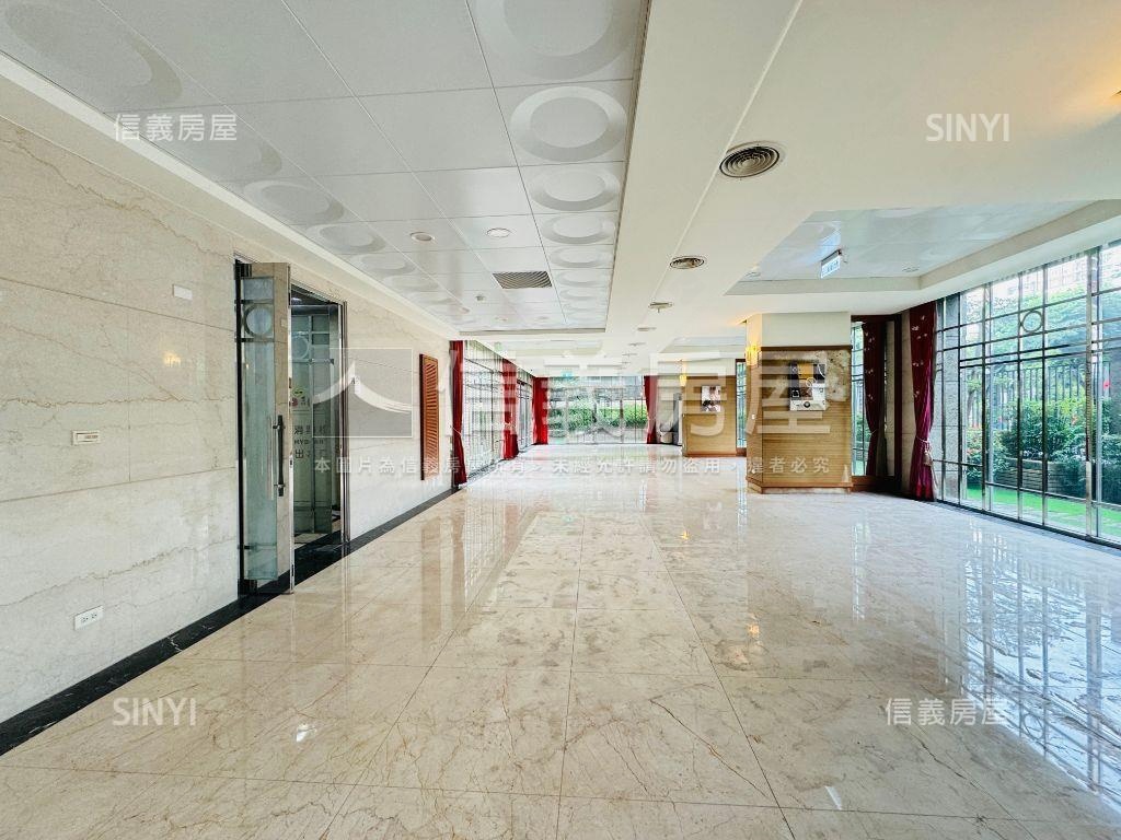 高樓溫馨璀璨高樓房屋室內格局與周邊環境