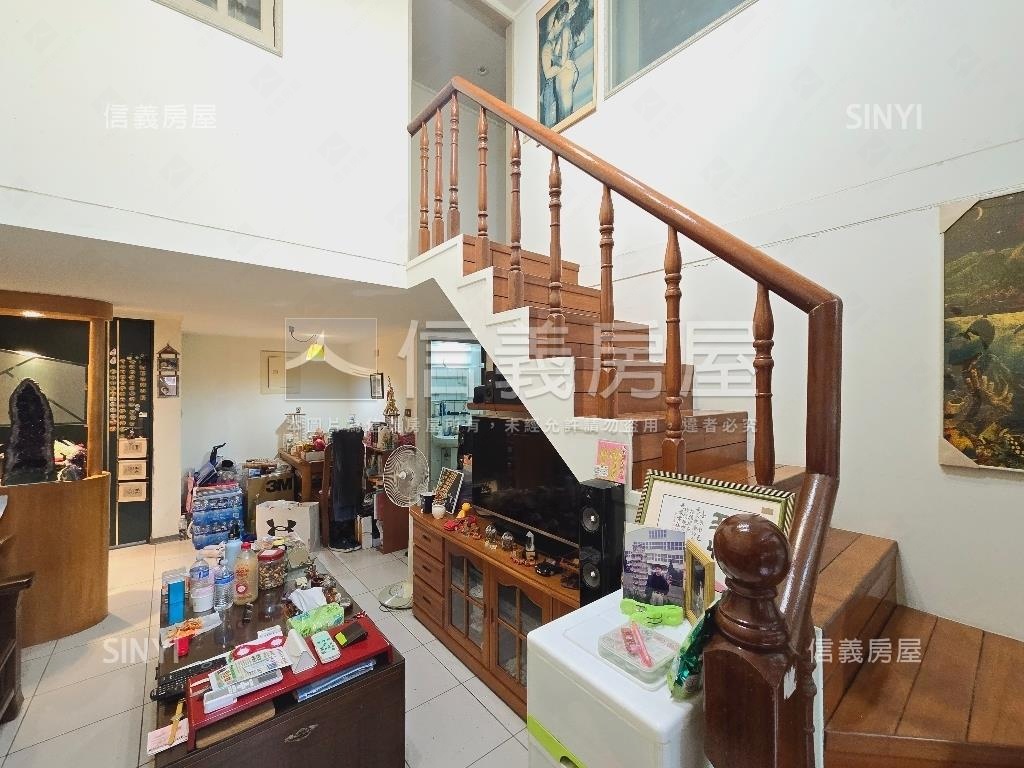帝王居新婚採光電梯房屋室內格局與周邊環境
