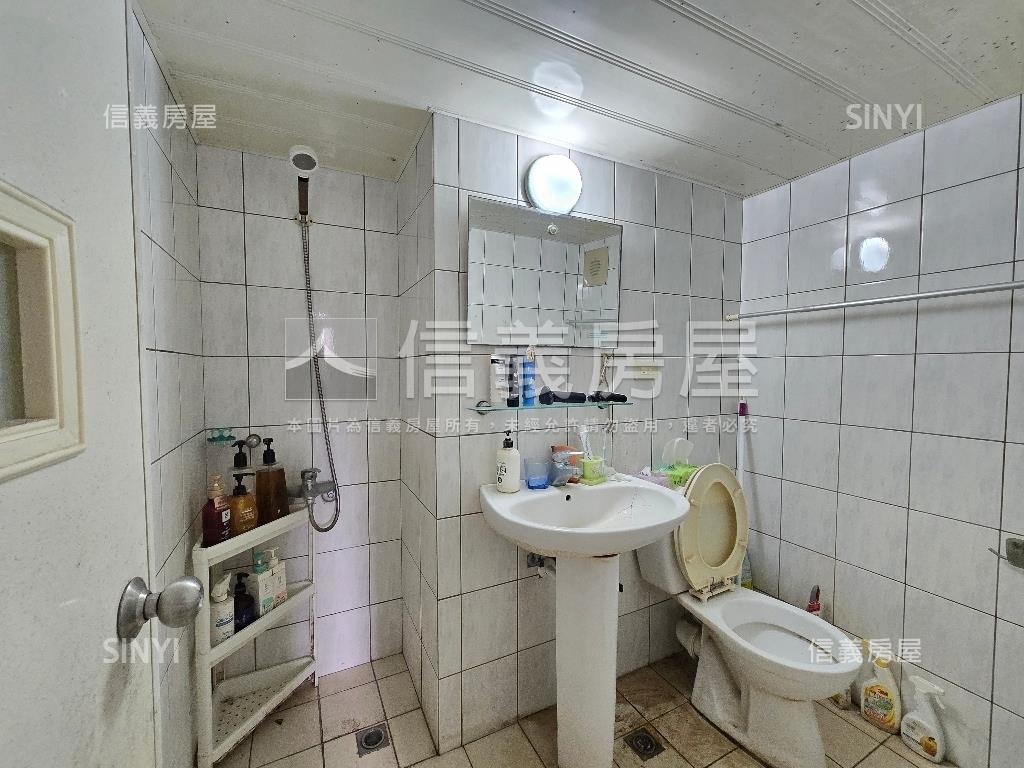 帝王居新婚採光電梯房屋室內格局與周邊環境