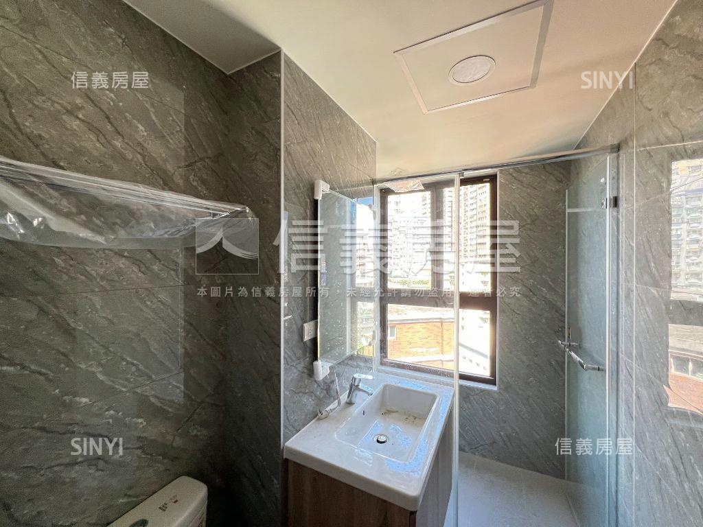 新埔英倫邊間２房房屋室內格局與周邊環境