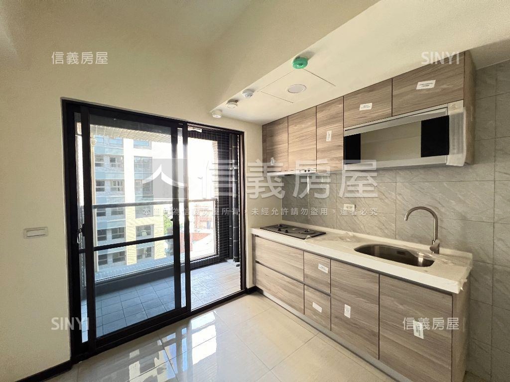 新埔英倫邊間２房房屋室內格局與周邊環境
