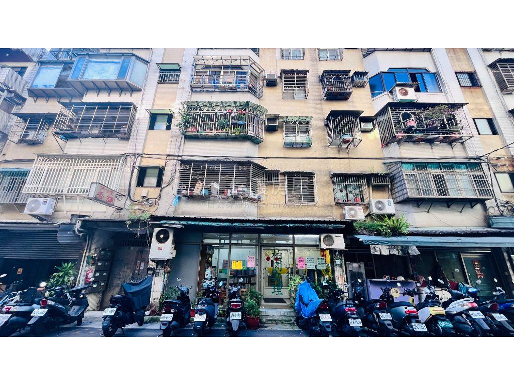 學校好近東湖一樓房屋室內格局與周邊環境
