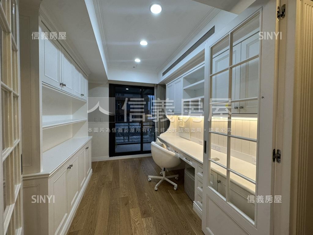 ＮＹ２１美式裝潢漂亮三房房屋室內格局與周邊環境