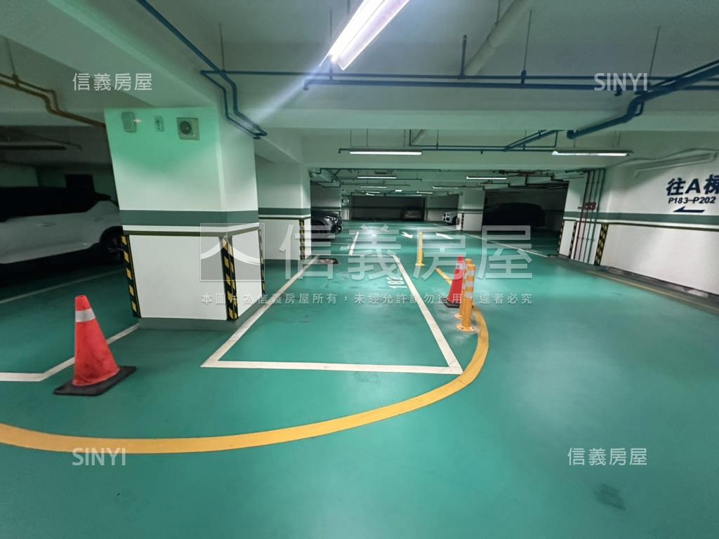 ＮＹ２１美式裝潢漂亮三房房屋室內格局與周邊環境