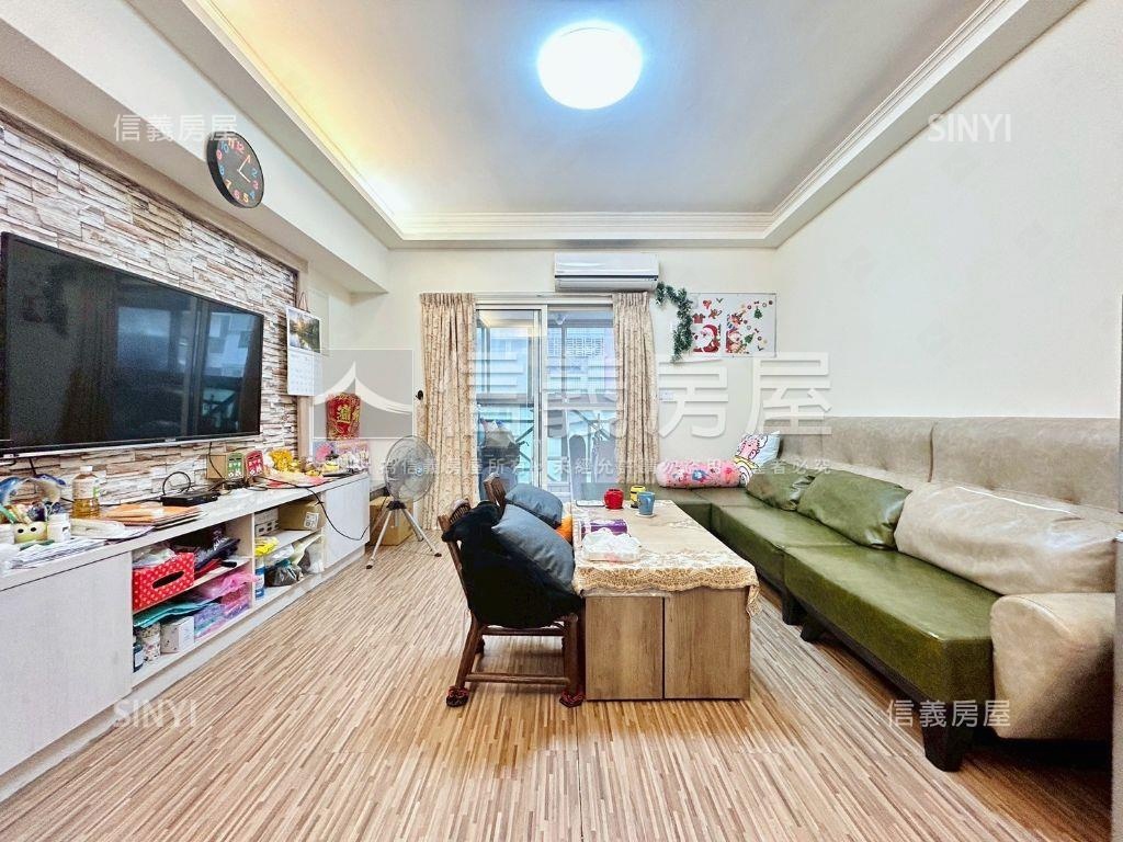 愛的世界稀有釋出三房平車房屋室內格局與周邊環境