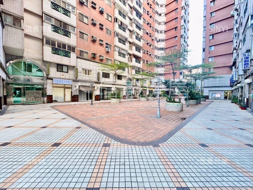 愛的世界稀有釋出三房平車房屋室內格局與周邊環境