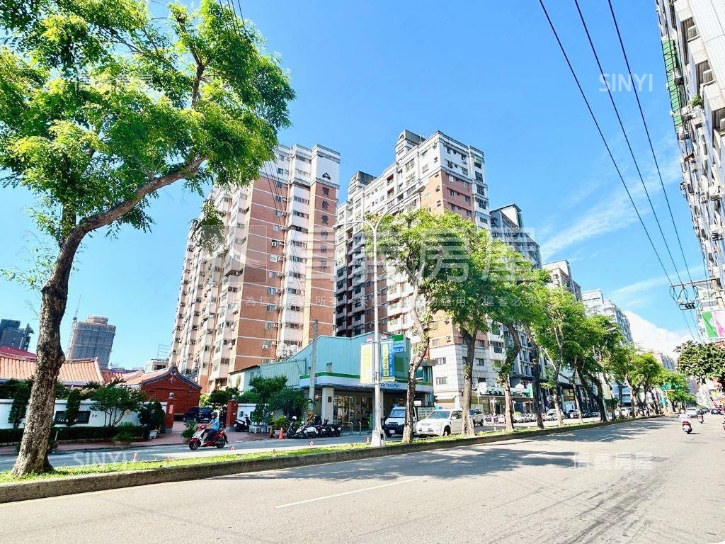 愛的世界稀有釋出三房平車房屋室內格局與周邊環境