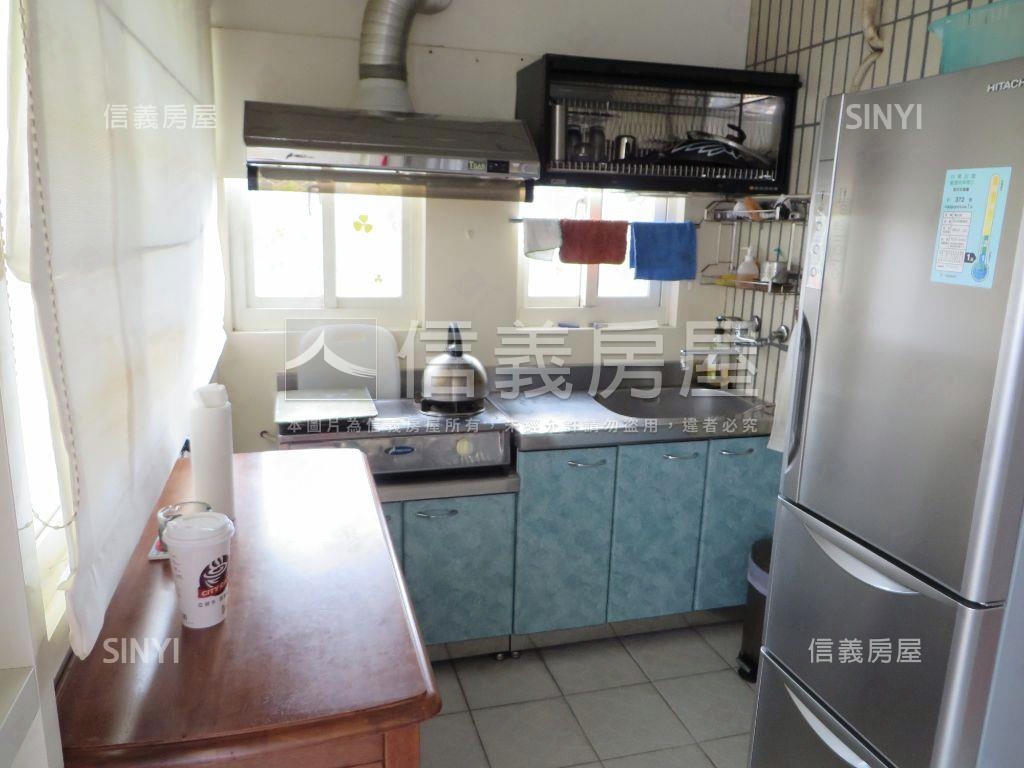 忠誠欒樹電梯頂加房屋室內格局與周邊環境