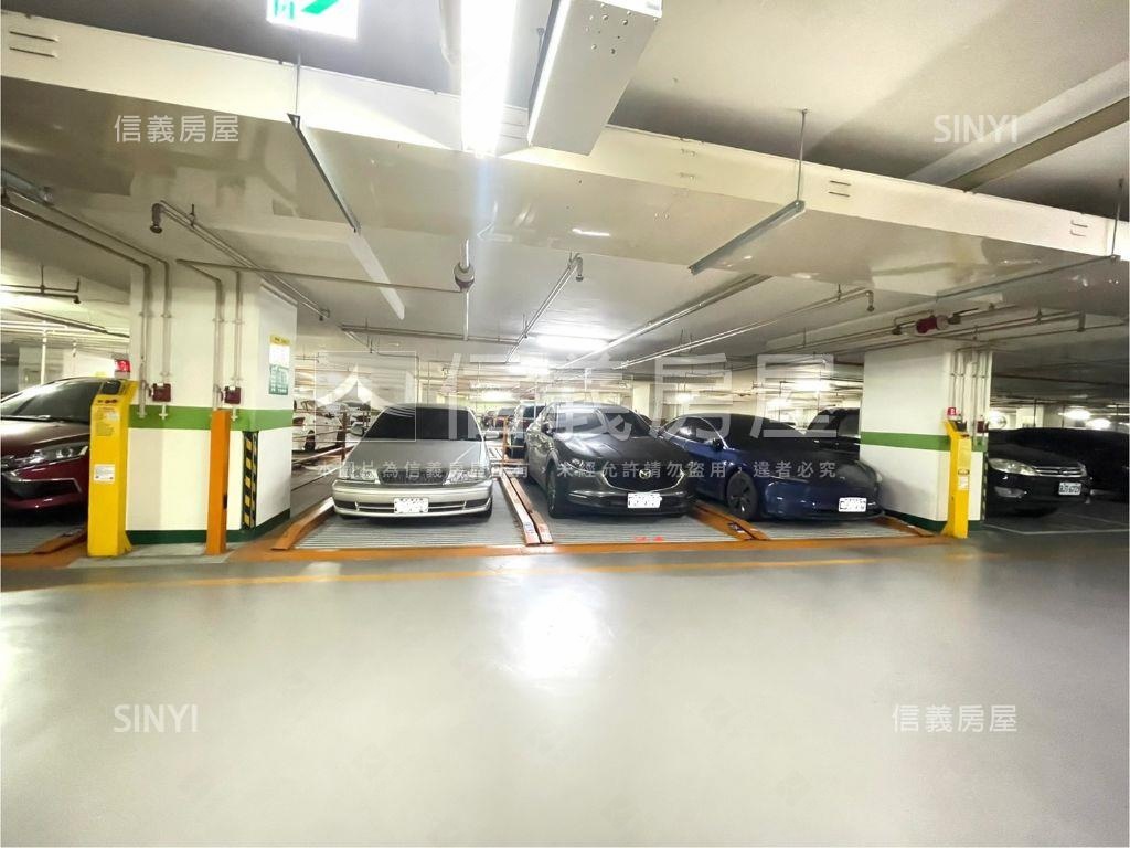 上河城兩房高樓車位房屋室內格局與周邊環境