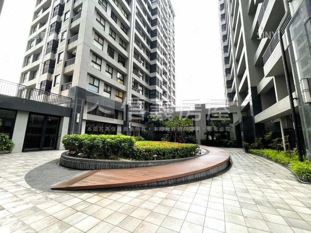 上河城兩房高樓車位房屋室內格局與周邊環境