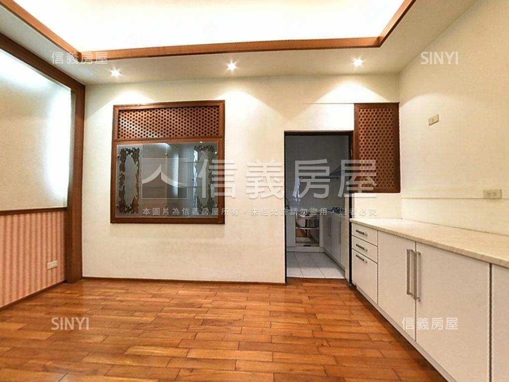 五期｜近好市多東興路透天房屋室內格局與周邊環境