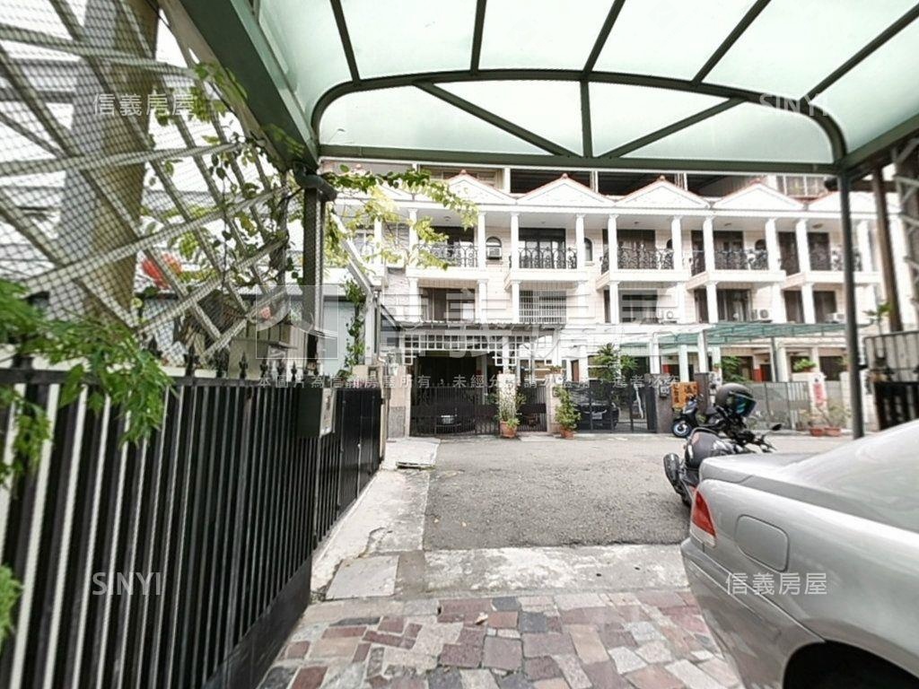 五期｜近好市多東興路透天房屋室內格局與周邊環境