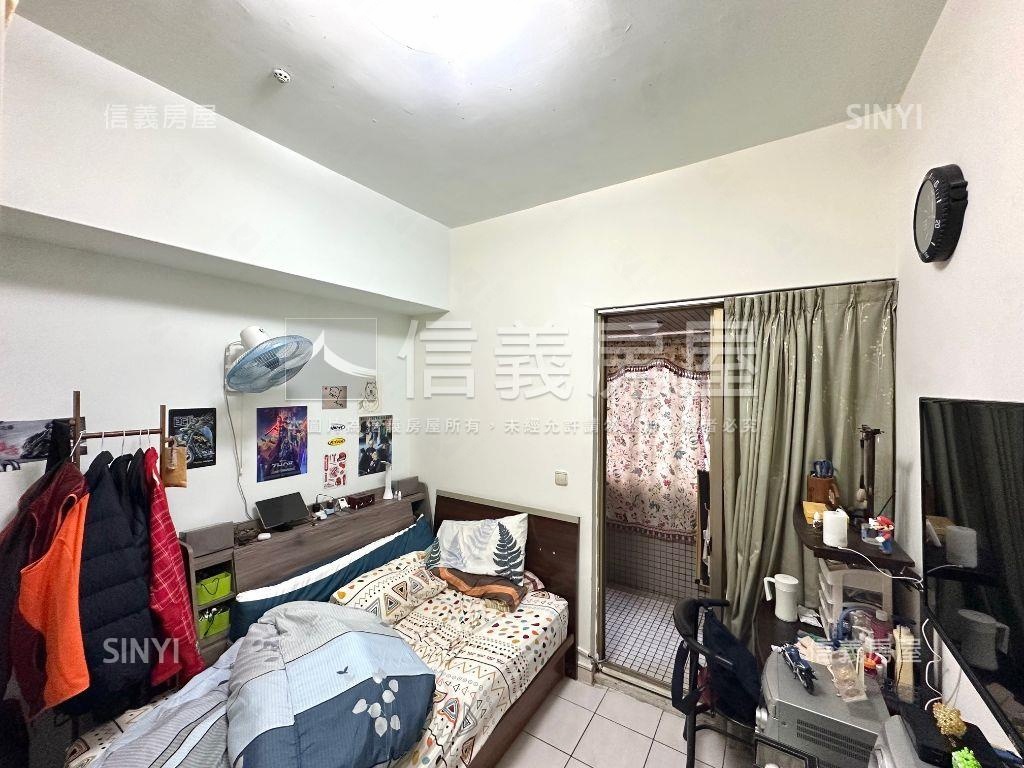 康詩丹郡高樓美景４房房屋室內格局與周邊環境