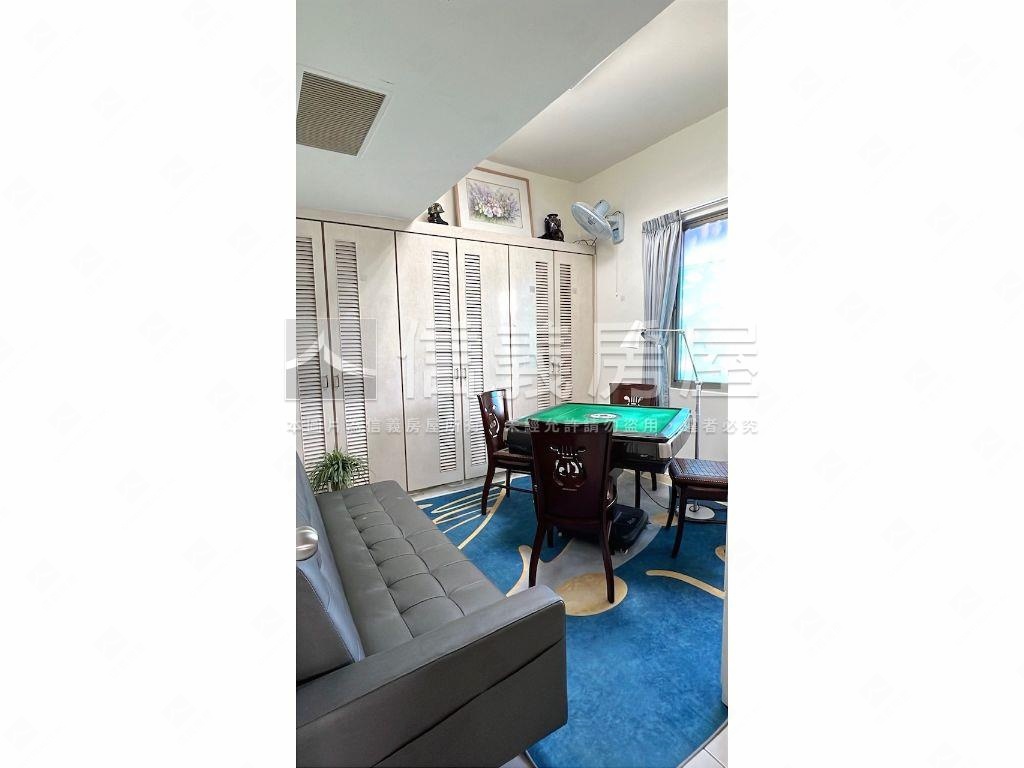 康詩丹郡高樓美景４房房屋室內格局與周邊環境