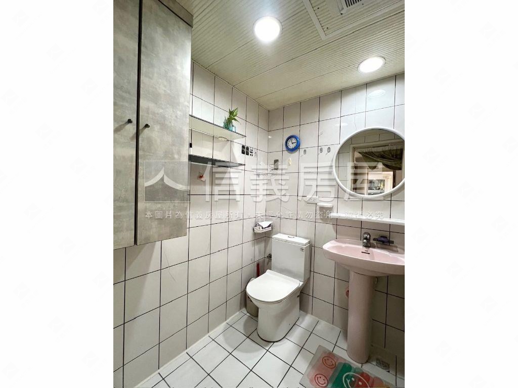 康詩丹郡高樓美景４房房屋室內格局與周邊環境