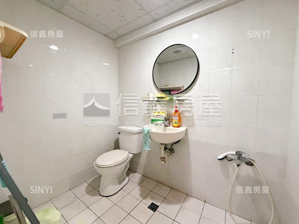 近建工收租美三房房屋室內格局與周邊環境