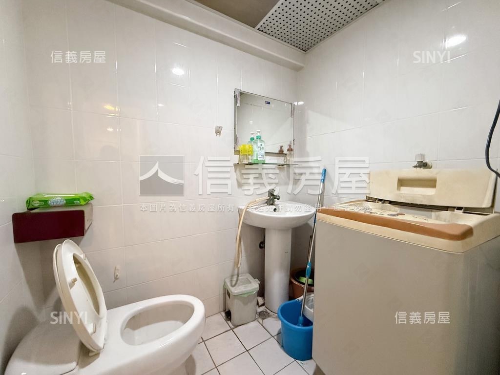 近建工收租美三房房屋室內格局與周邊環境