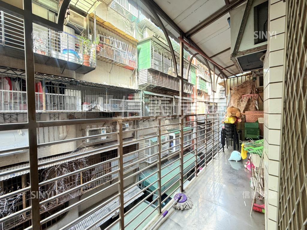 成家首選稀有三樓釋出房屋室內格局與周邊環境