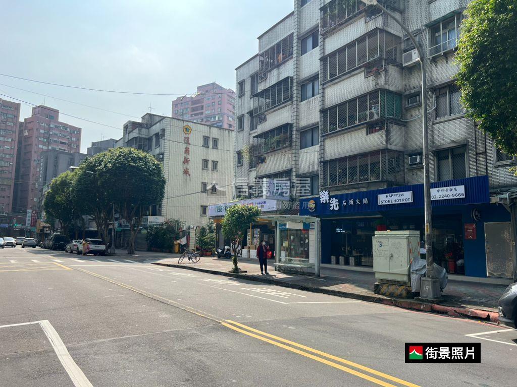 景安捷運面寬金店面房屋室內格局與周邊環境
