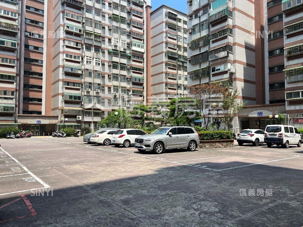 面公園視野美屋房屋室內格局與周邊環境