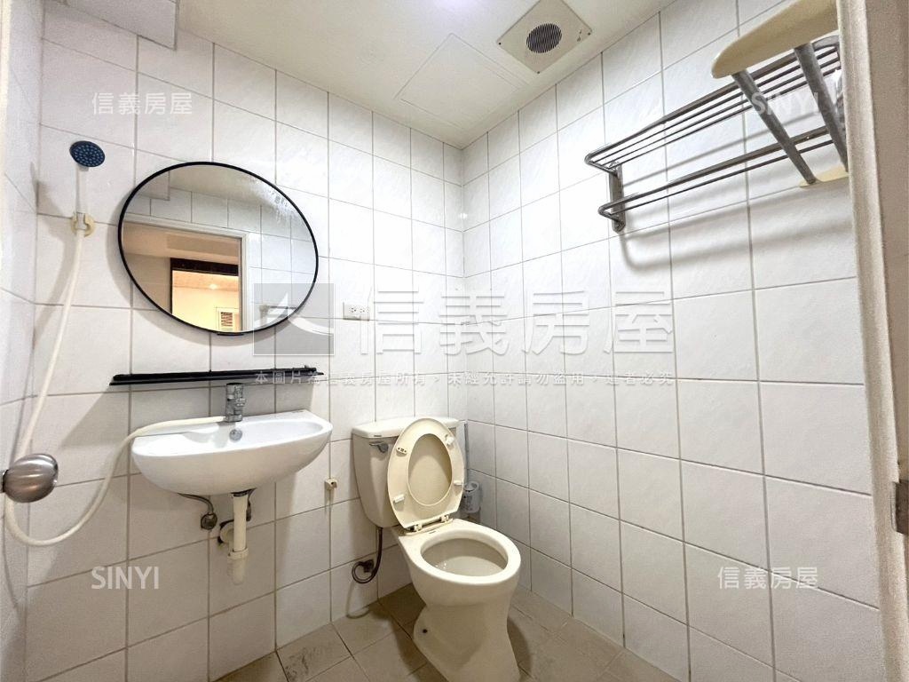 麗池樓中樓頂樓三房車位房屋室內格局與周邊環境