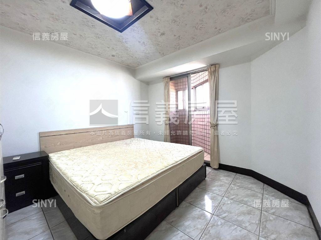 麗池樓中樓頂樓三房車位房屋室內格局與周邊環境