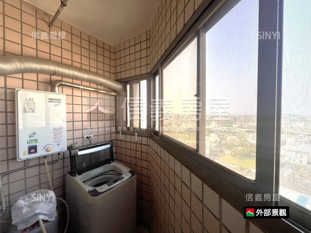 麗池樓中樓頂樓三房車位房屋室內格局與周邊環境