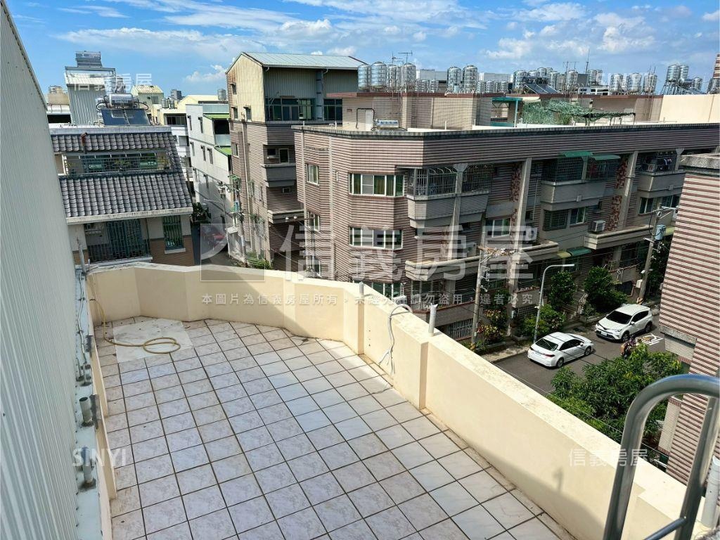 安昌街經典角窗店面住家房屋室內格局與周邊環境