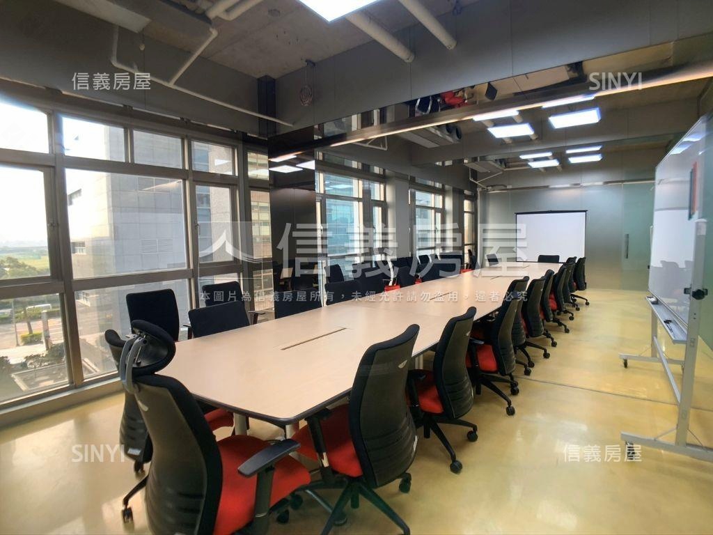 內科整棟企業總部房屋室內格局與周邊環境