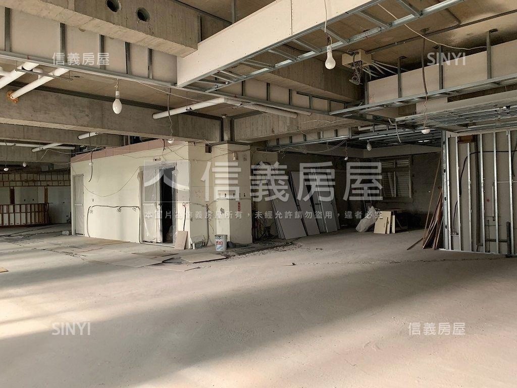 內科整棟企業總部房屋室內格局與周邊環境