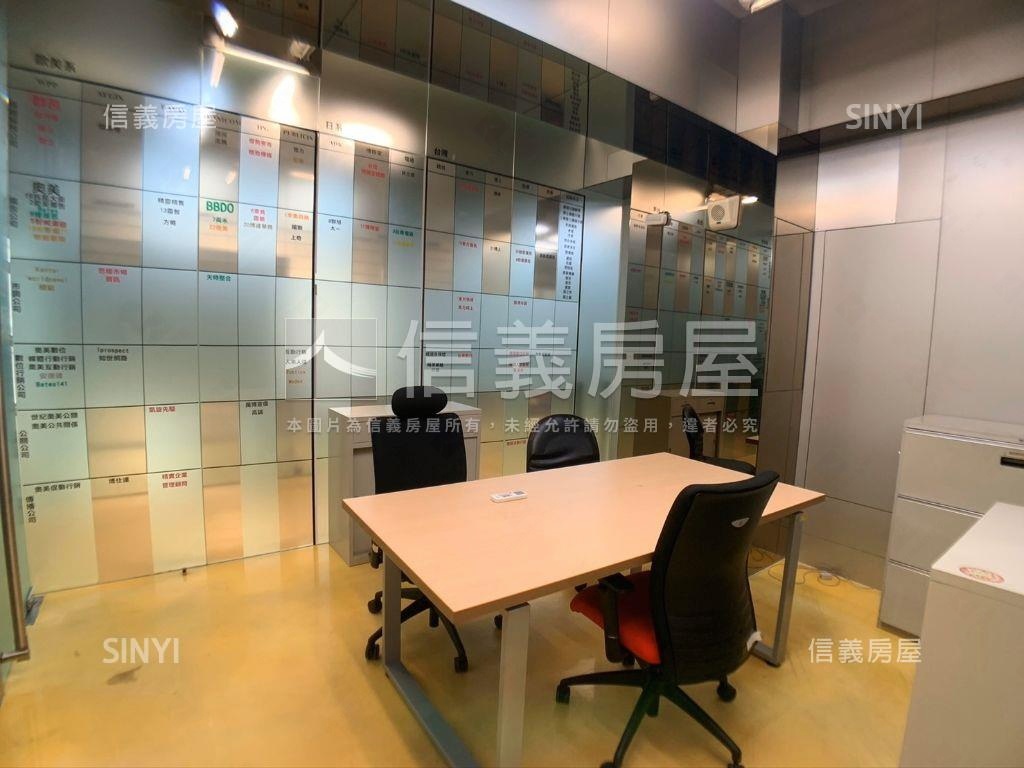內科整棟企業總部房屋室內格局與周邊環境