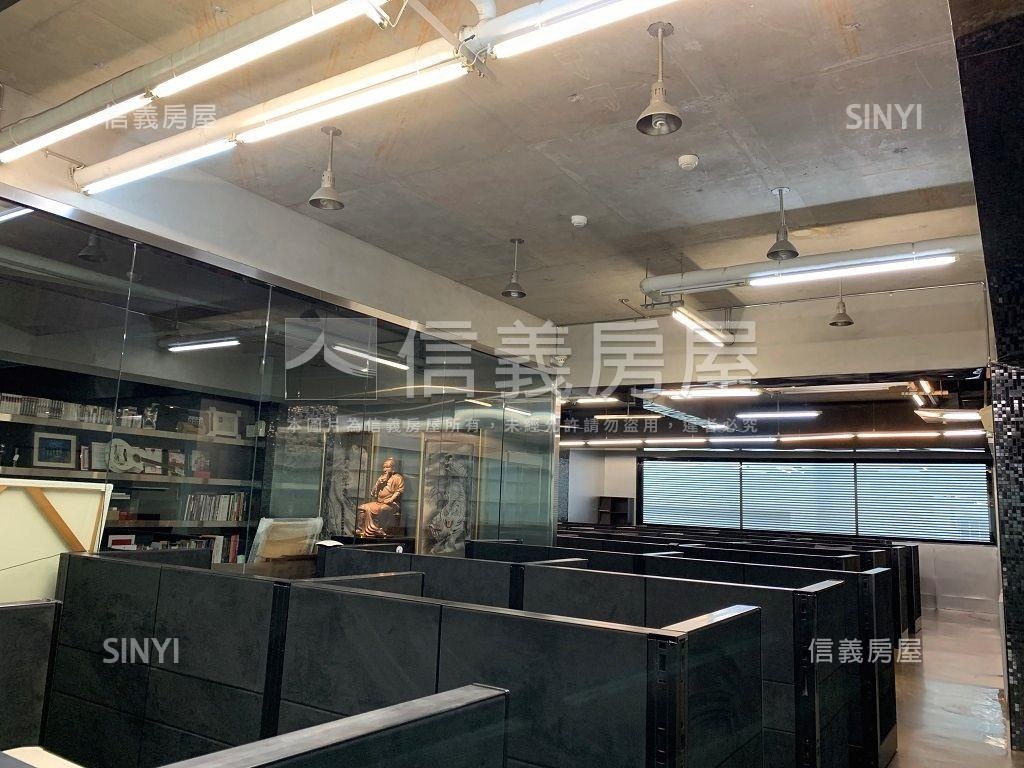 內科整棟企業總部房屋室內格局與周邊環境