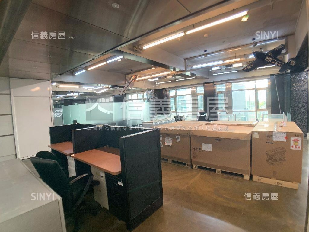 內科整棟企業總部房屋室內格局與周邊環境