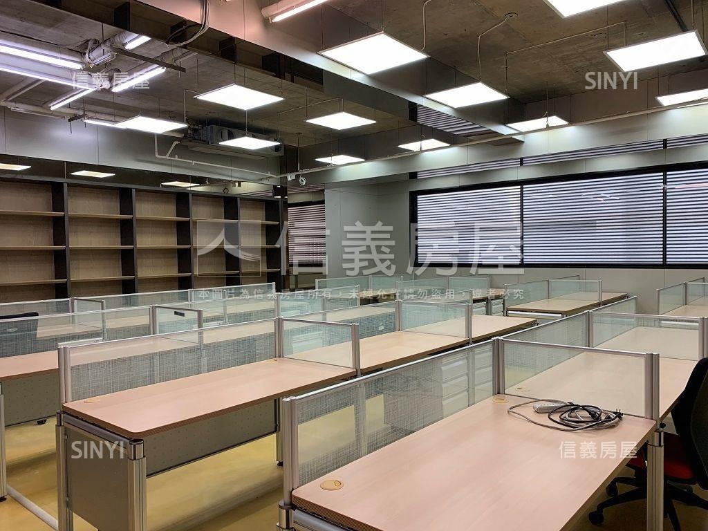 內科整棟企業總部房屋室內格局與周邊環境