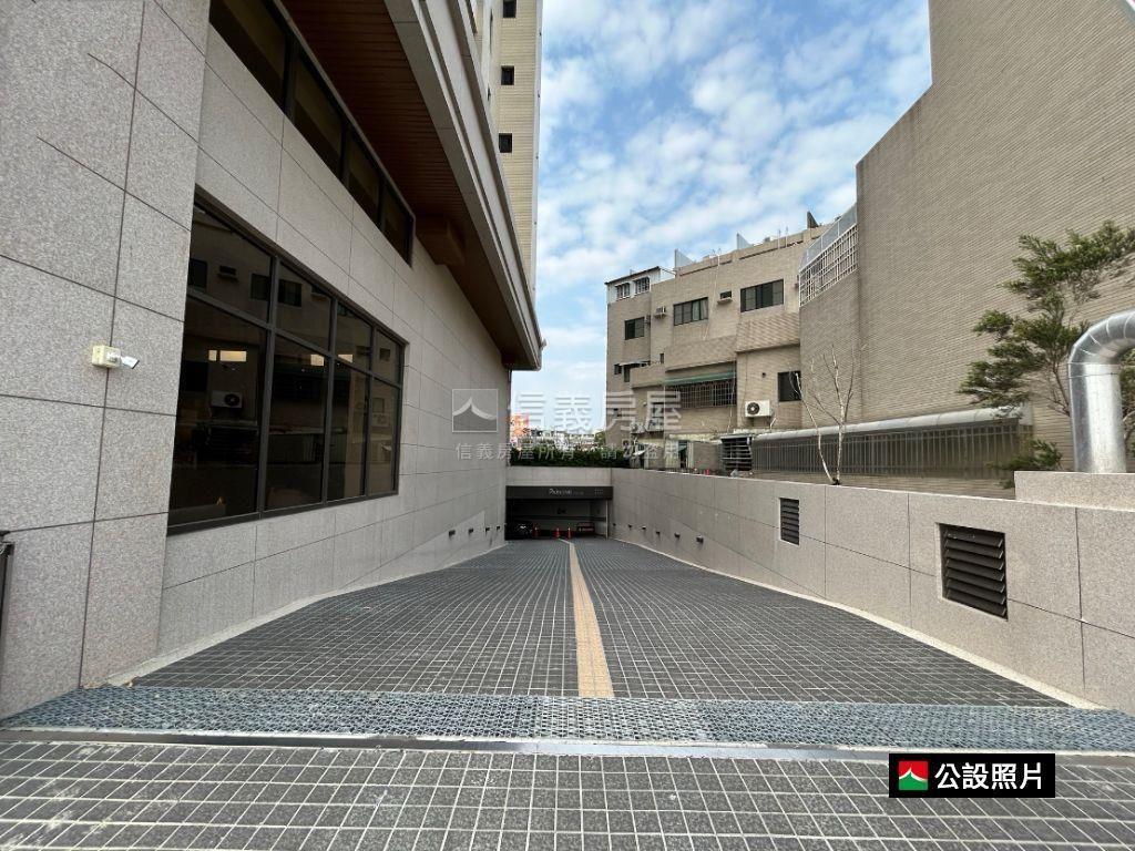 近北安公園５樓正２房平車房屋室內格局與周邊環境