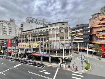 府中捷運－館前東路大空間