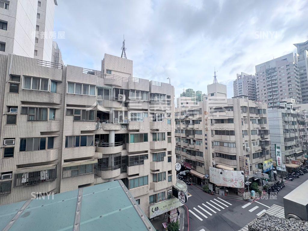 文心森林公園旁低總價套房房屋室內格局與周邊環境