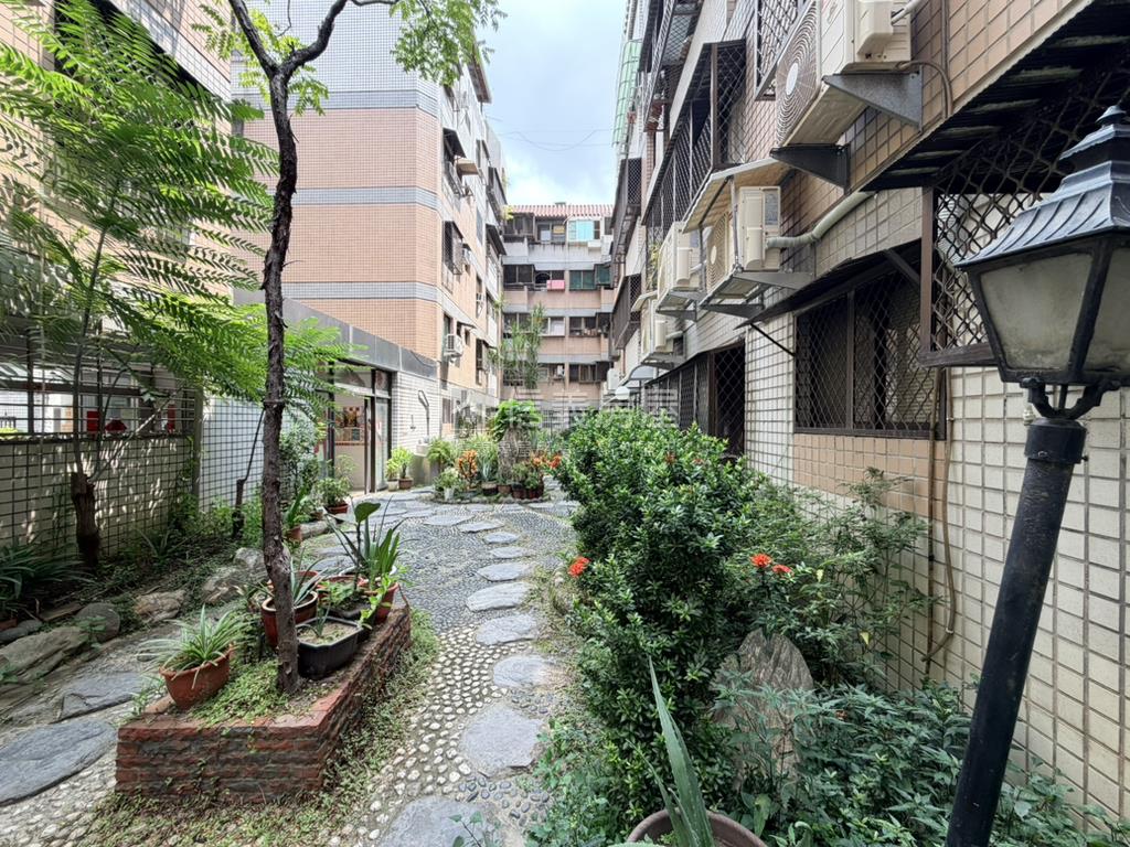 勤美靜巷小資三房房屋室內格局與周邊環境